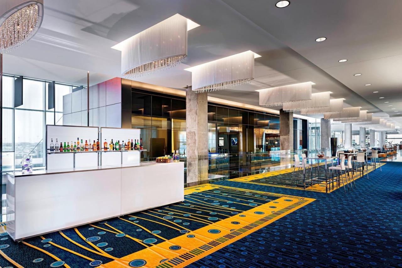 Marriott Montreal Airport In-Terminal Hotel Dorval Kültér fotó