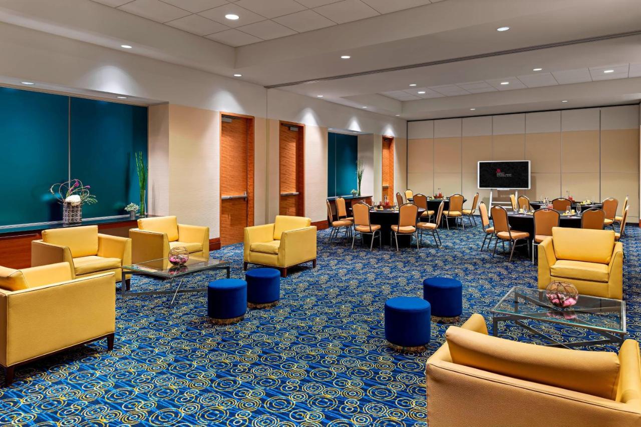 Marriott Montreal Airport In-Terminal Hotel Dorval Kültér fotó