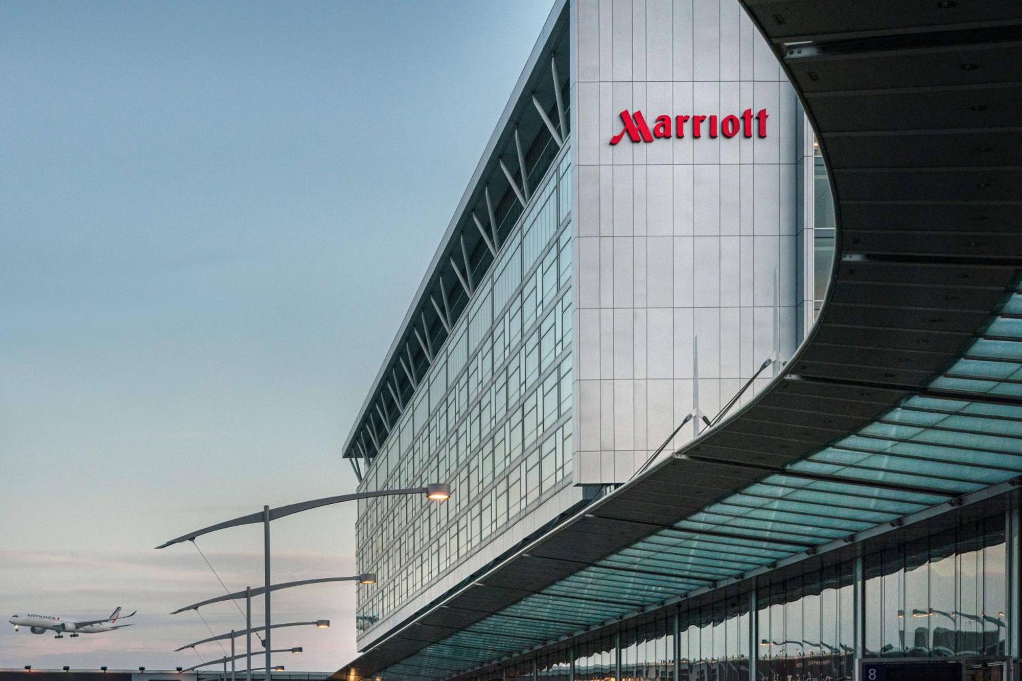 Marriott Montreal Airport In-Terminal Hotel Dorval Kültér fotó