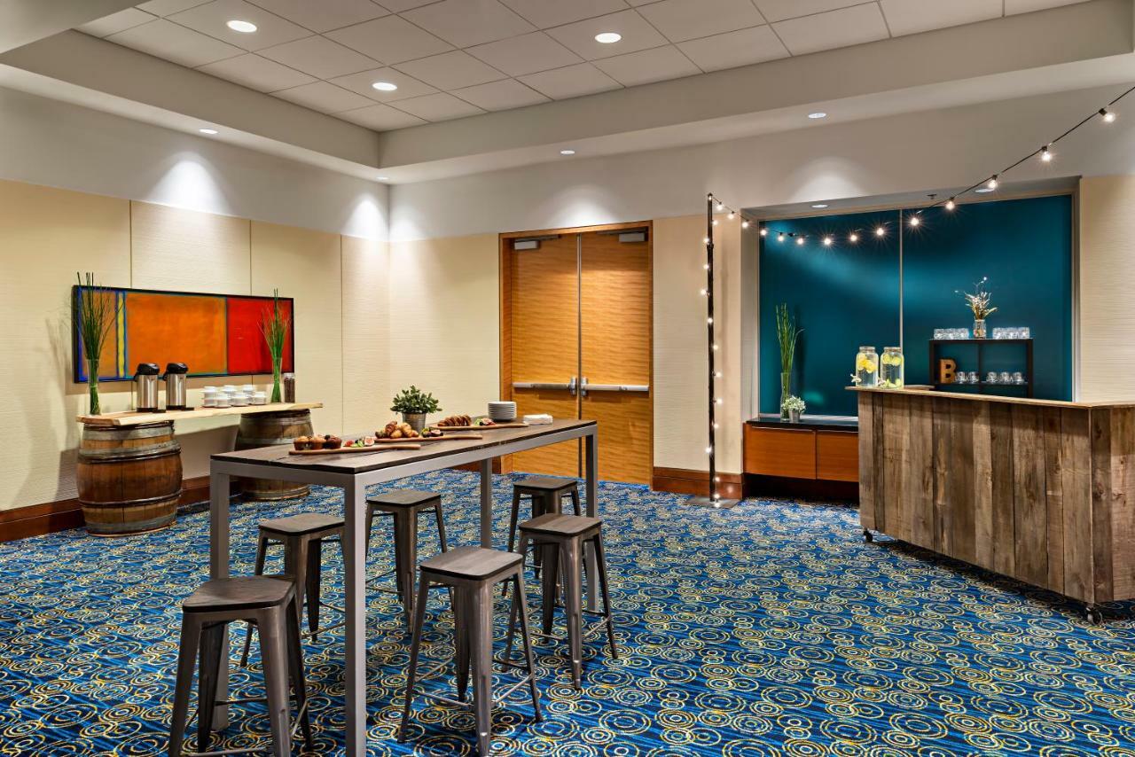 Marriott Montreal Airport In-Terminal Hotel Dorval Kültér fotó